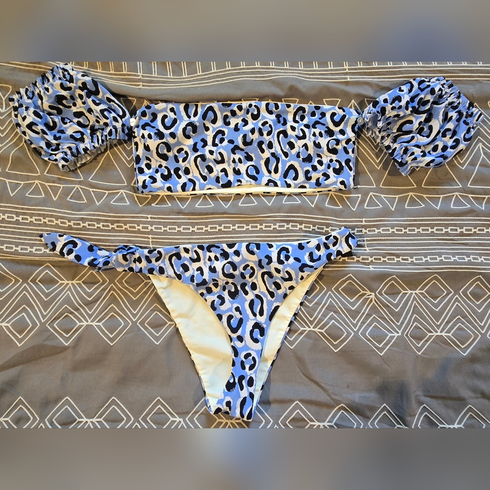 La Porte Leopard Print Bikini Size Small